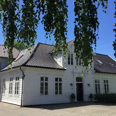 Big Central With Parking Apartment Bergen